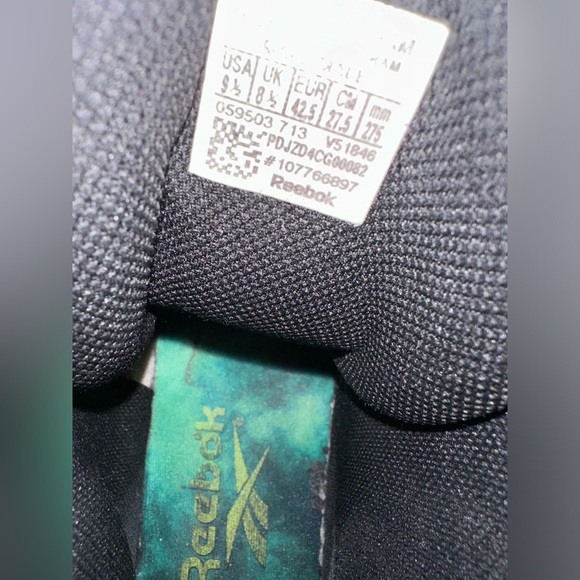 Older Reebok Sneakers - Picture 7 of 11